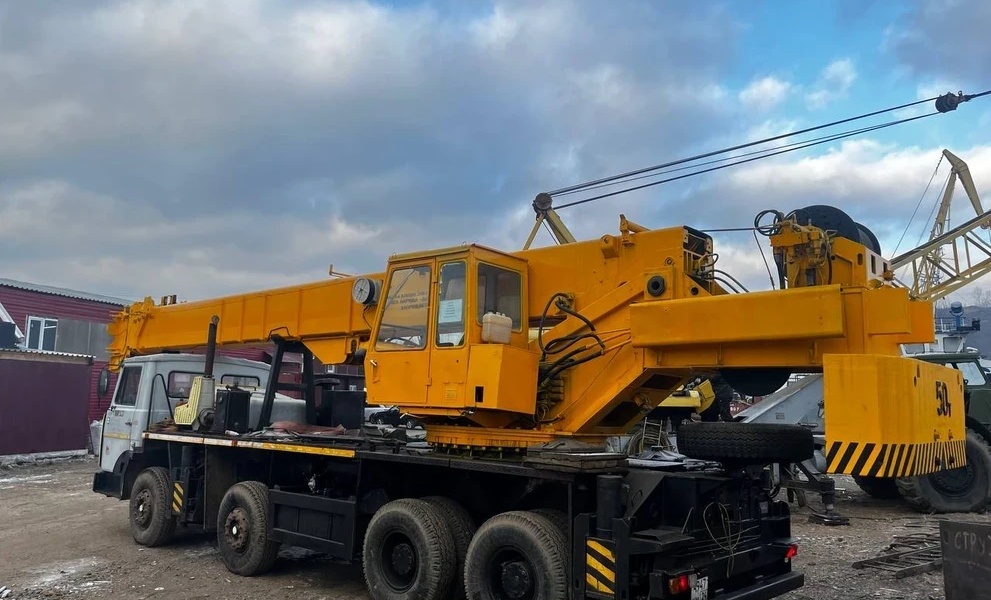 Автокран 50 тонн грузоподъемностью